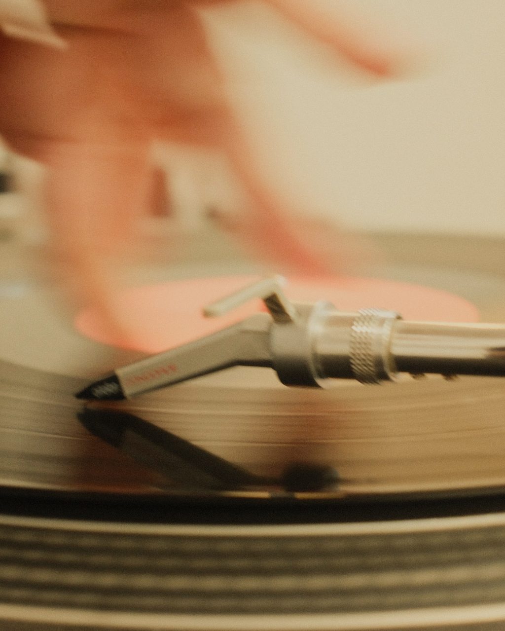 Instagram post from hiday.coffee. This post is in position 0.