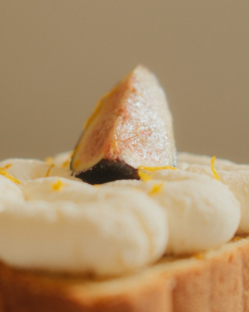 Instagram post from hiday.coffee. This post is in position 0.