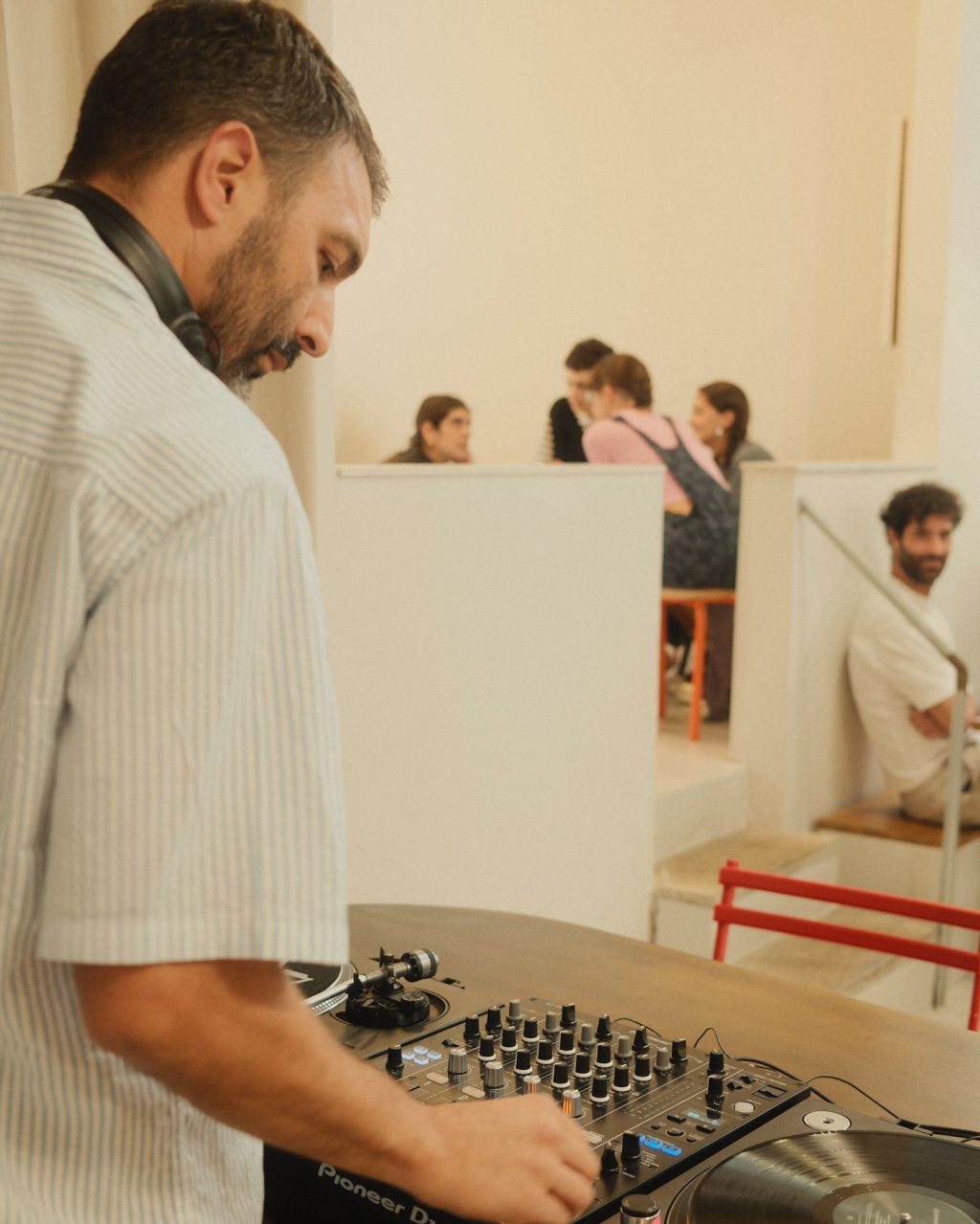 Instagram post from hiday.coffee. This post is in position 6.